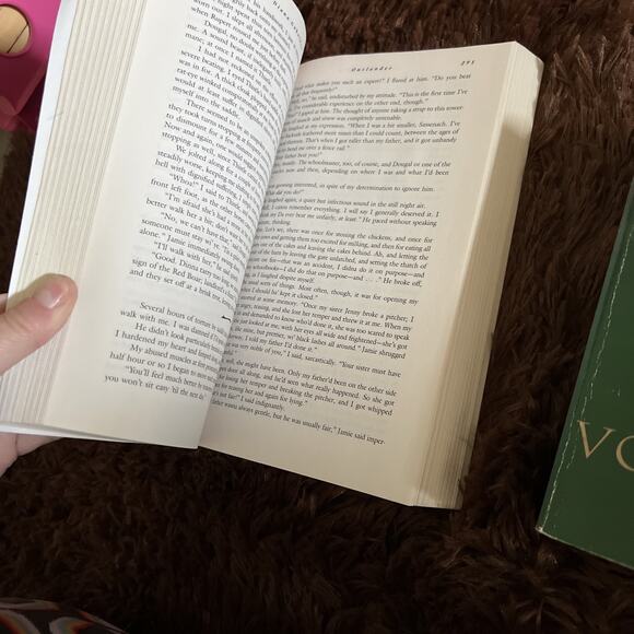 Outlander Book 1 & Outlander Book 3 Paperbacks Outlander and Voyager - Picture 13 of 13